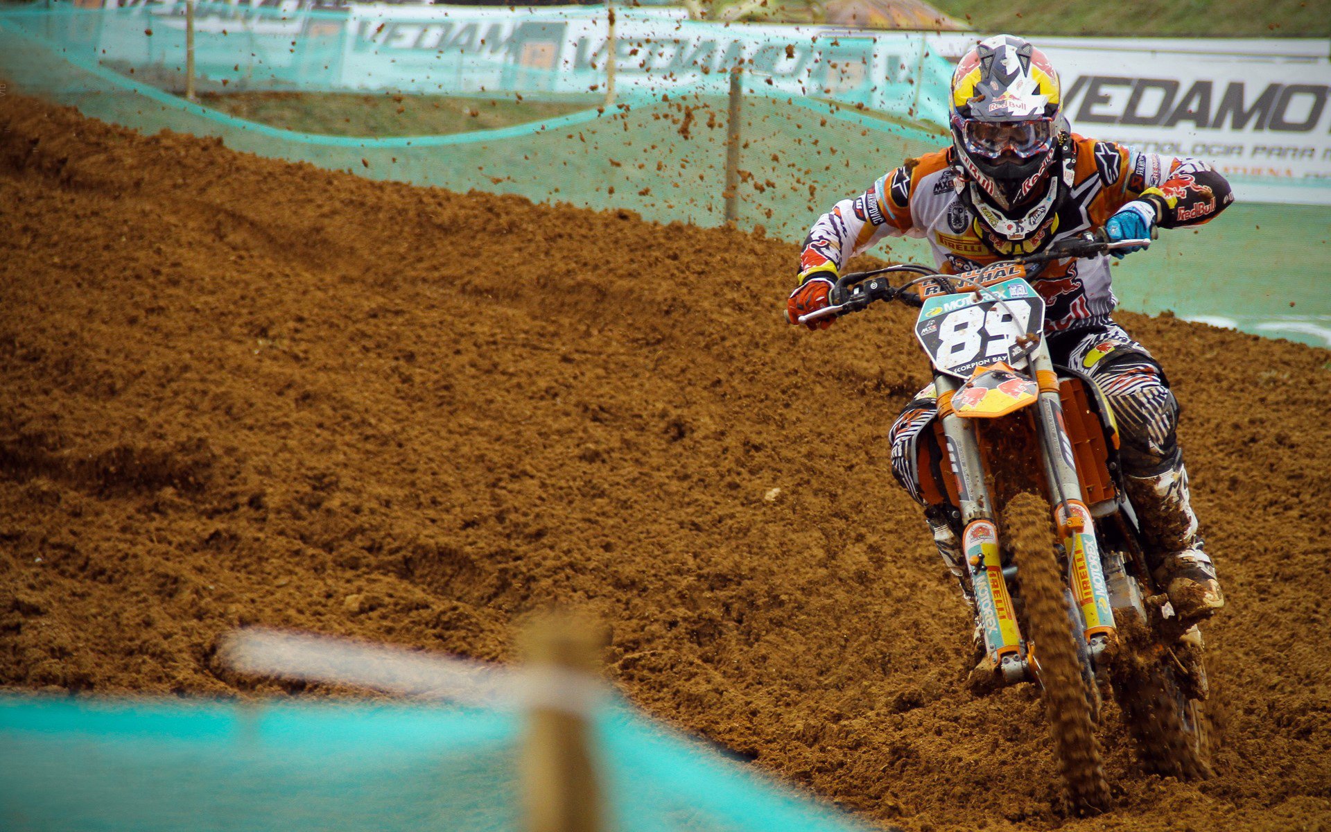 关键时刻在场!布朗尼vs热火集锦:2分2助3断+秀詹姆斯式空接暴扣,布朗尼 nba