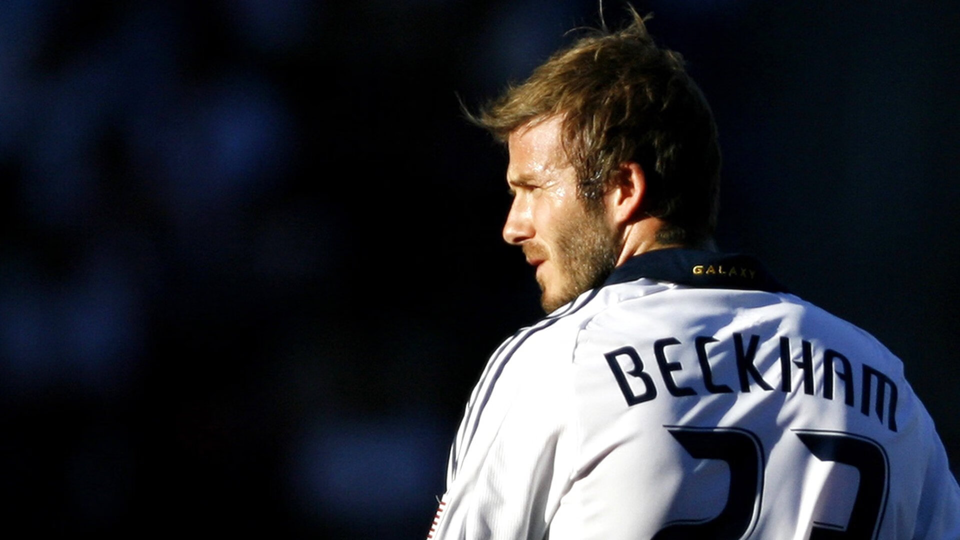 足球比赛越位规则讲解,足球比赛什么是越位